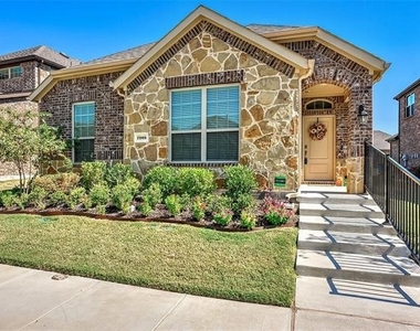 7205 Windy Meadow Drive - Photo Thumbnail 2
