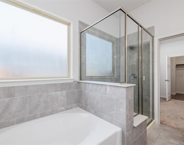 336 Emerald Creek Drive - Photo Thumbnail 17