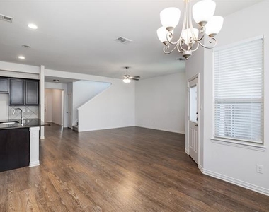 336 Emerald Creek Drive - Photo Thumbnail 13