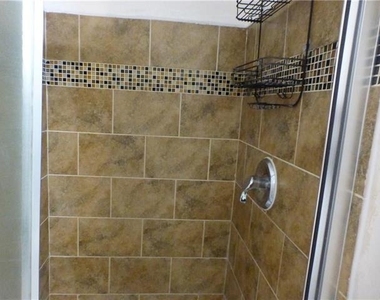 1572 Crown View Drive - Photo Thumbnail 14