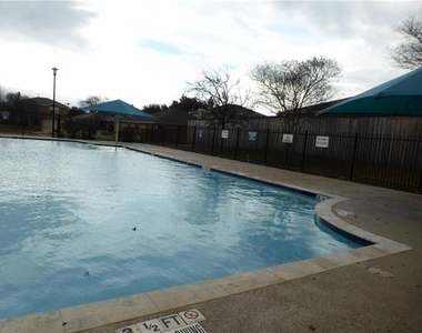 1572 Crown View Drive - Photo Thumbnail 20
