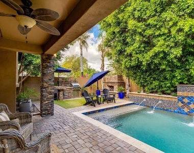 904 E Mead Drive - Photo Thumbnail 23