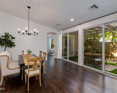 904 E Mead Drive - Photo Thumbnail 10