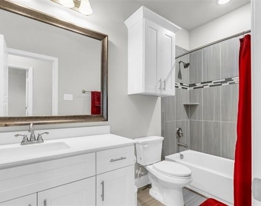 2953 Galveston Street - Photo Thumbnail 10