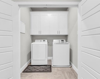 2953 Galveston Street - Photo Thumbnail 15
