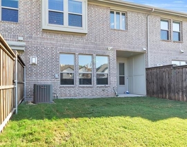 2953 Galveston Street - Photo Thumbnail 18