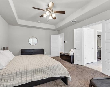 2953 Galveston Street - Photo Thumbnail 7
