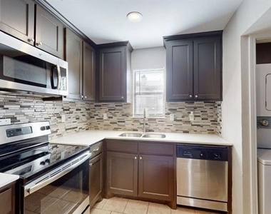 4545 Live Oak Street - Photo Thumbnail 6