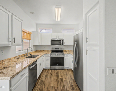 15357 W Via Montoya -- - Photo Thumbnail 11