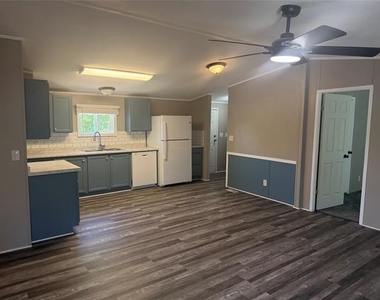 3502 Brazos River Drive - Photo Thumbnail 4
