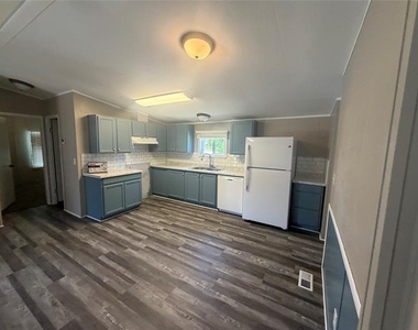 3502 Brazos River Drive - Photo Thumbnail 6