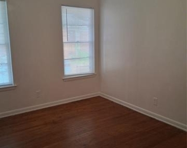 3019 Avon Street - Photo Thumbnail 11