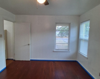 3019 Avon Street - Photo Thumbnail 31