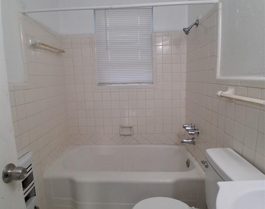 3019 Avon Street - Photo Thumbnail 22