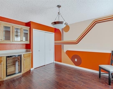 601 St Charles Drive - Photo Thumbnail 17