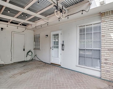 601 St Charles Drive - Photo Thumbnail 18