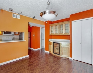 601 St Charles Drive - Photo Thumbnail 16