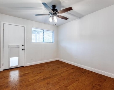 8647 Langdale Circle - Photo Thumbnail 16