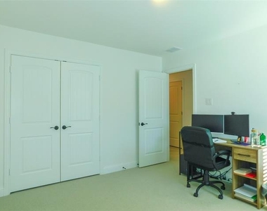 2457 Pinnacle Place - Photo Thumbnail 24