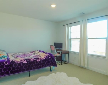 2457 Pinnacle Place - Photo Thumbnail 19