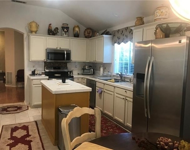 3024 Mason Avenue - Photo Thumbnail 3