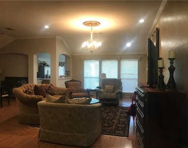 3024 Mason Avenue - Photo Thumbnail 5