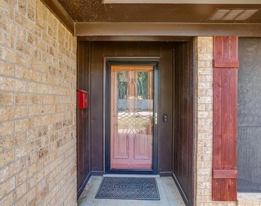 2400 Westpark Way Circle - Photo Thumbnail 1