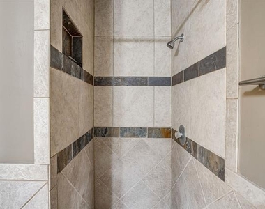 2400 Westpark Way Circle - Photo Thumbnail 13