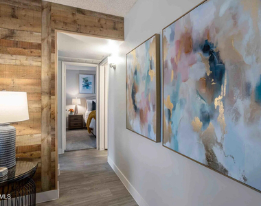 2627 N 45th Avenue - Photo Thumbnail 5