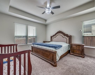 4128 Wood River Trail - Photo Thumbnail 18