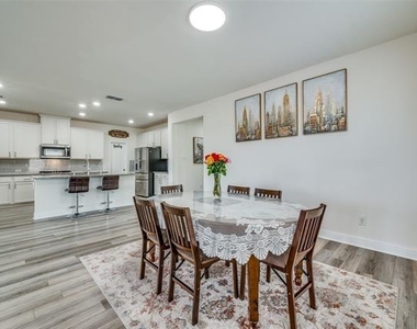 4128 Wood River Trail - Photo Thumbnail 11
