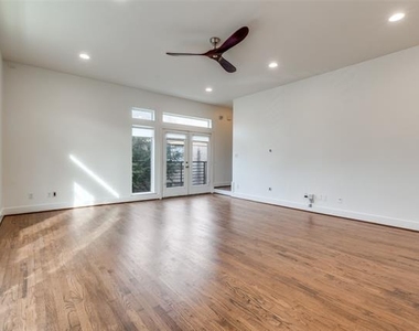 5711 Ross Avenue - Photo Thumbnail 10