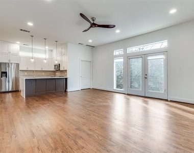 5711 Ross Avenue - Photo Thumbnail 13