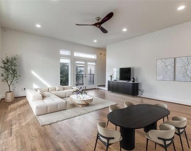 5711 Ross Avenue - Photo Thumbnail 9