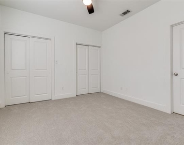 5711 Ross Avenue - Photo Thumbnail 21