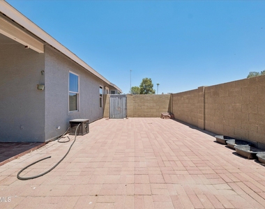 11904 N 76th Lane - Photo Thumbnail 20