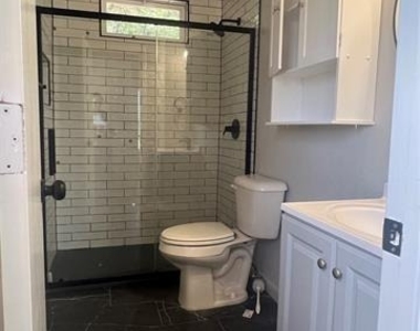 412 Smith Row - Photo Thumbnail 5