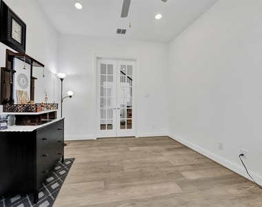 306 Dove Falls Drive - Photo Thumbnail 25