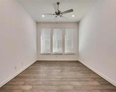 306 Dove Falls Drive - Photo Thumbnail 28