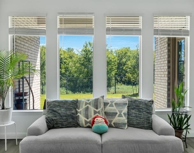 306 Dove Falls Drive - Photo Thumbnail 4