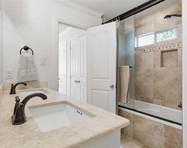 6131 Oram Street - Photo Thumbnail 8