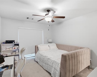 6131 Oram Street - Photo Thumbnail 9