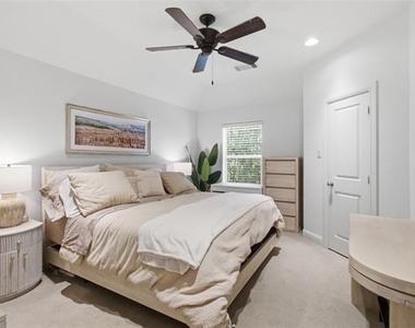 6131 Oram Street - Photo Thumbnail 7