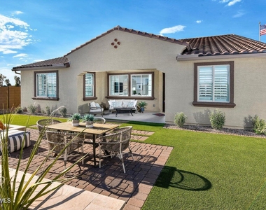 1383 E Sagittarius Place - Photo Thumbnail 9