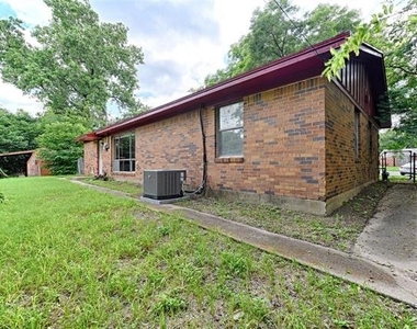 4909 Dalevale Court - Photo Thumbnail 20