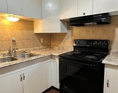 4909 Dalevale Court - Photo Thumbnail 8