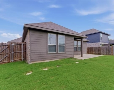 305 Evans Drive - Photo Thumbnail 24