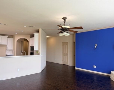 1716 Deer Crossing Drive - Photo Thumbnail 12