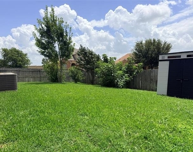 1716 Deer Crossing Drive - Photo Thumbnail 35