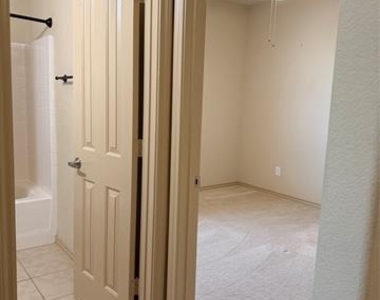 1716 Deer Crossing Drive - Photo Thumbnail 26